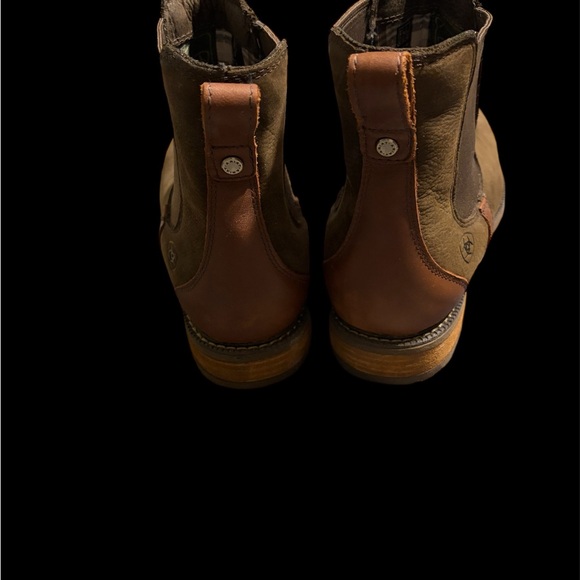 Ariat Olive and Tan Wexford Chelsea Boot - Picture 4 of 5